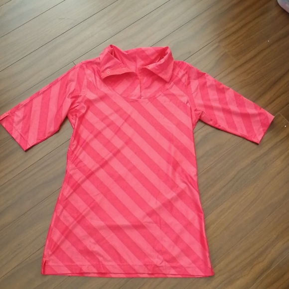 (3/$45) Washed but never worn Nike Golf shirt - Picture 1 of 3